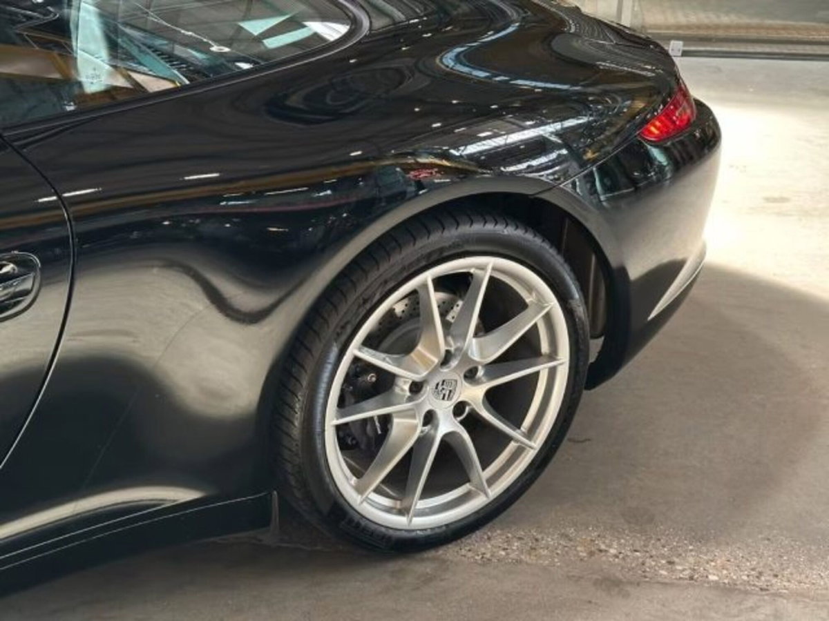 Porsche 911 Coupé 3.4 Carrera (11)