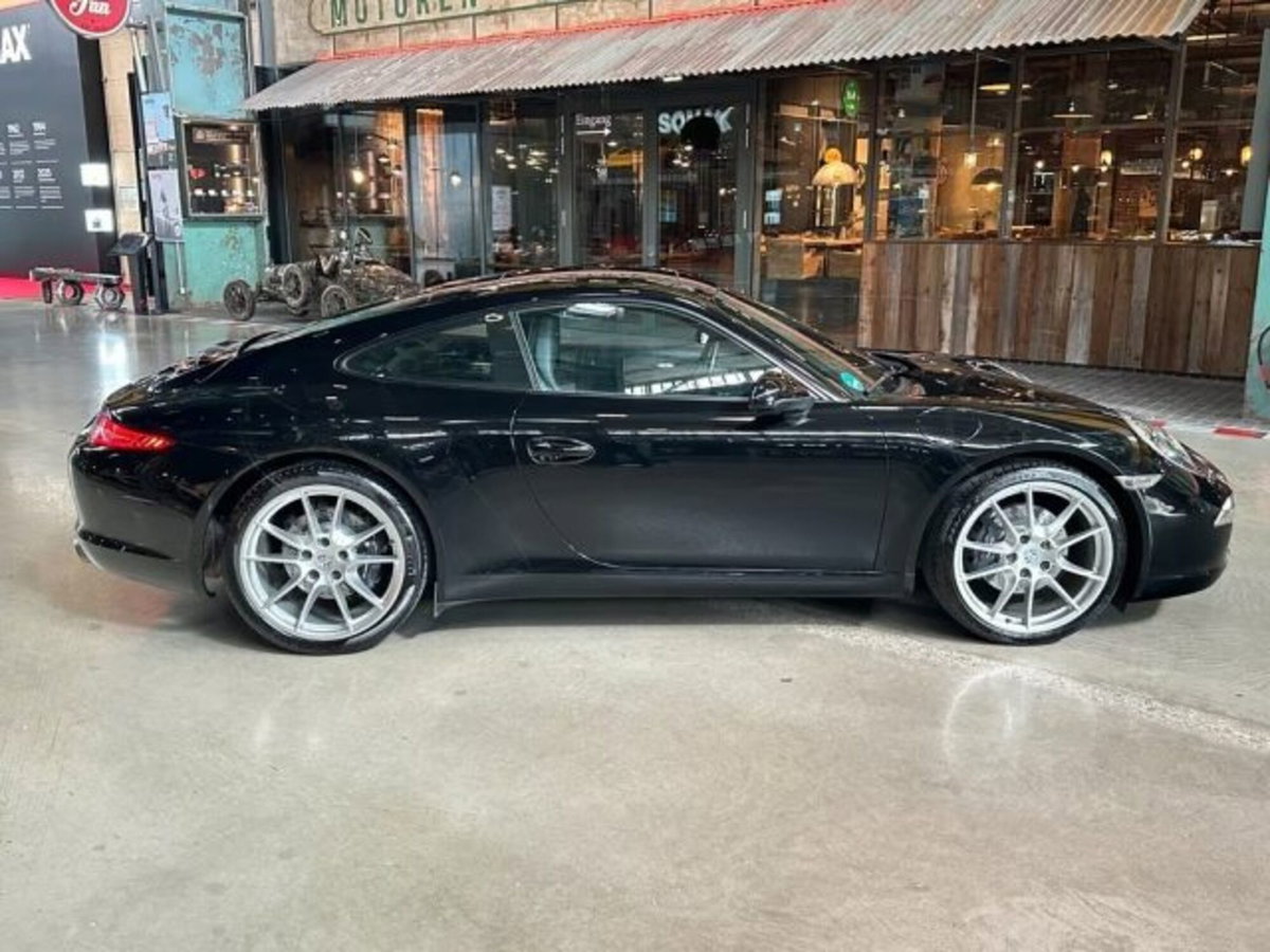 Porsche 911 Coupé 3.4 Carrera (7)