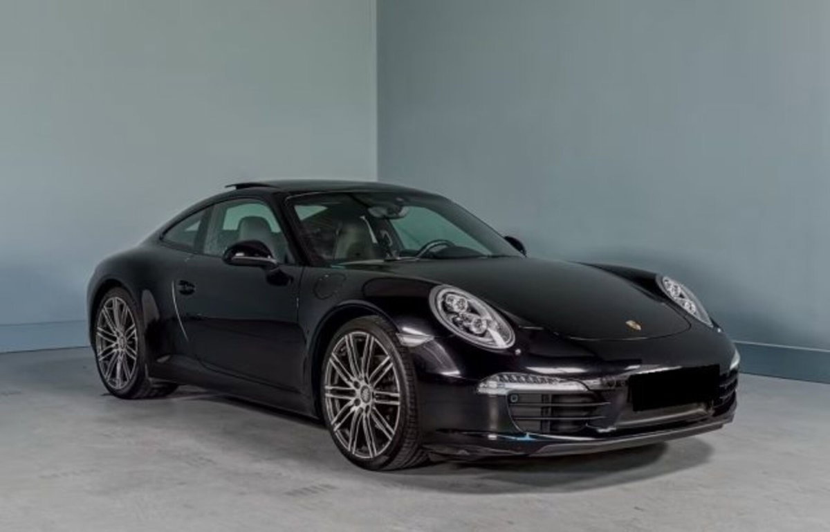 Porsche 911 Coupé 3.4 Carrera (2)