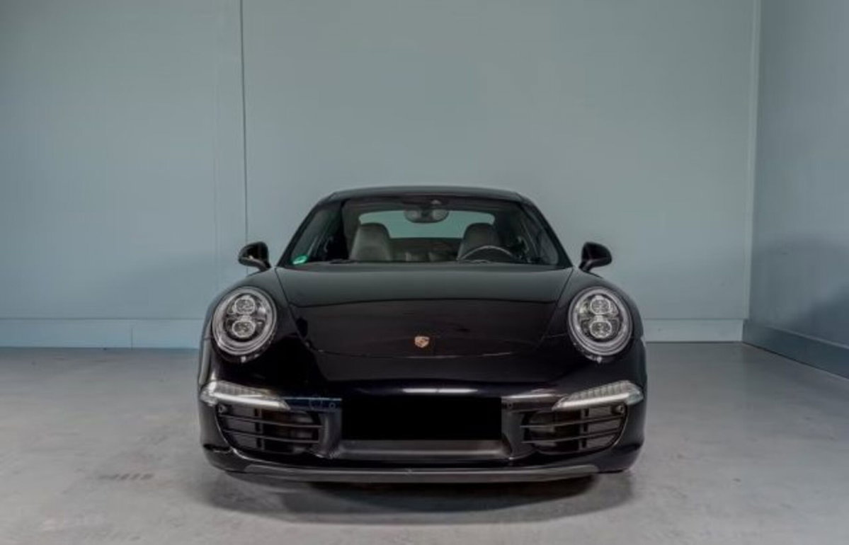 Porsche 911 Coupé 3.4 Carrera (3)