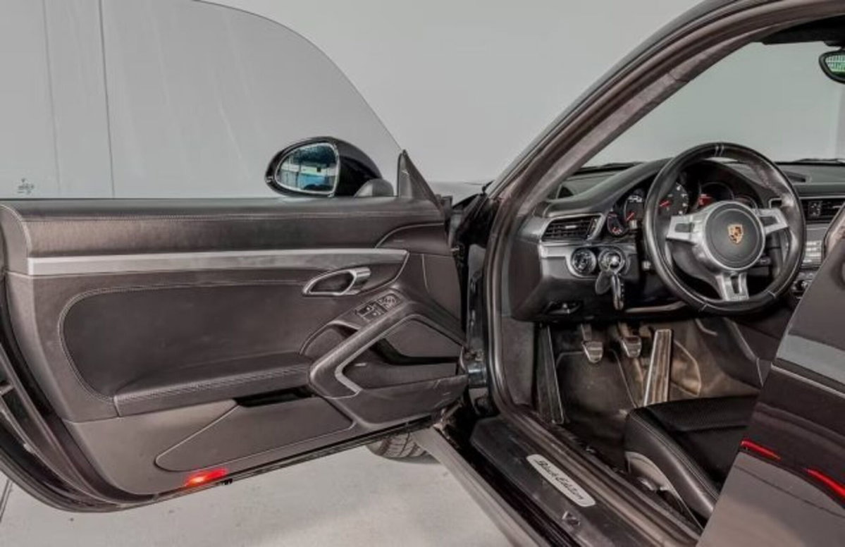 Porsche 911 Coupé 3.4 Carrera (9)