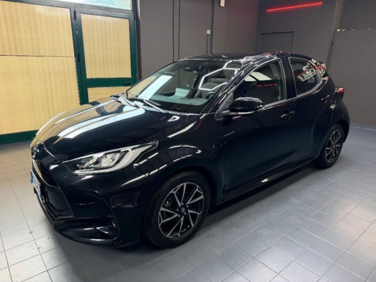 Toyota Yaris 1.0 5 porte Trend (5)