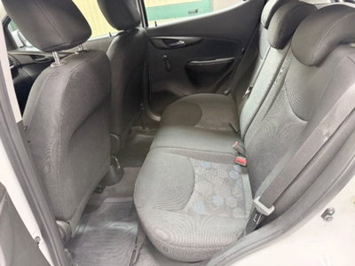 Opel Karl Rocks 1.0 75 CV (10)