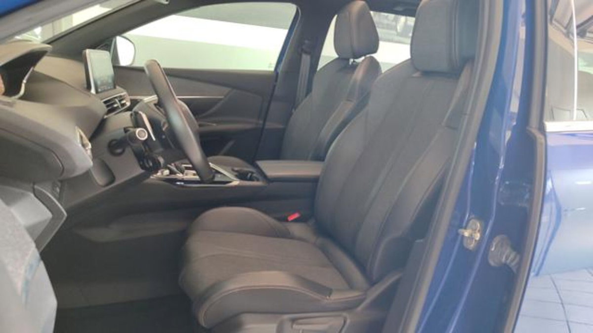 Peugeot 3008 PureTech Turbo 130 S&S EAT8 GT Line (7)