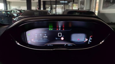 Peugeot 3008 PureTech Turbo 130 S&S EAT8 GT Line (9)