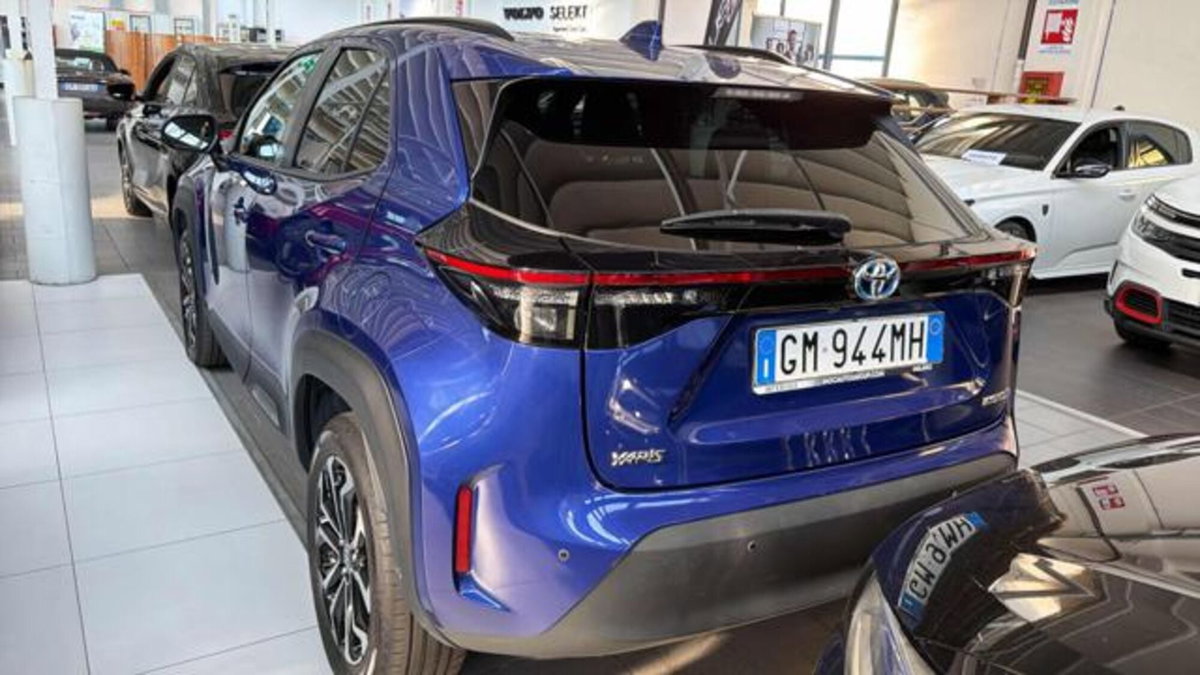 Toyota Yaris Cross 1.5 Hybrid 5p. E-CVT Trend (2)