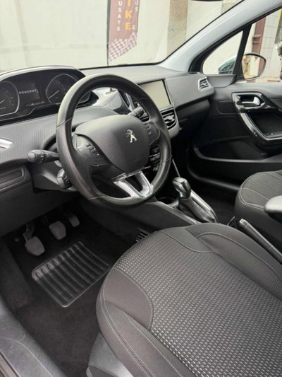 Peugeot 208 68 5 porte Active (9)