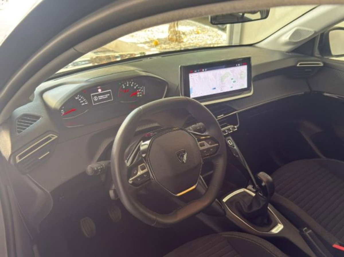 Peugeot 208 1.2 puretech Active s&s 75cv (19)