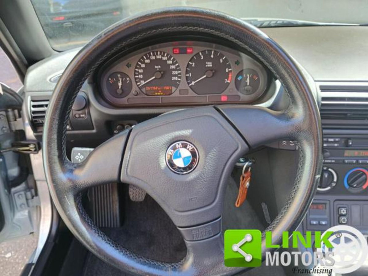 BMW Z3 Cabrio 1.9 16V cat Roadster (18)