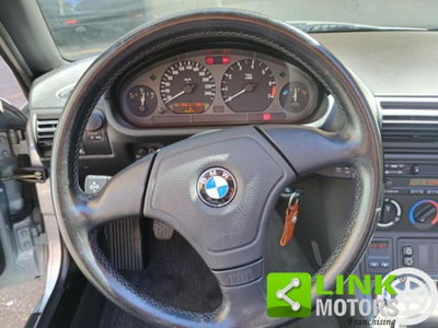BMW Z3 Cabrio 1.9 16V cat Roadster (18)