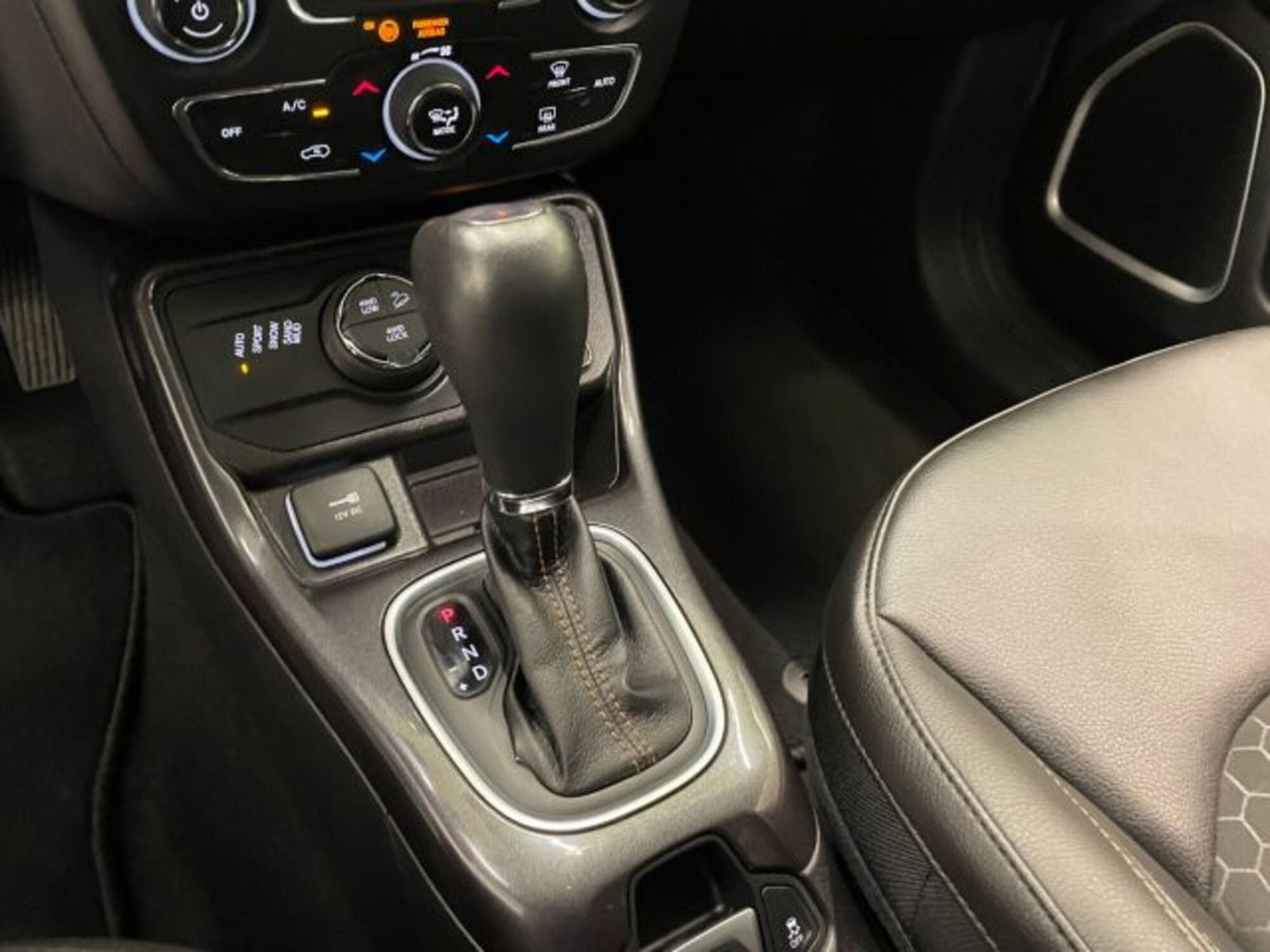Jeep Compass 1.3 T4 190CV PHEV AT6 4xe Limited (8)