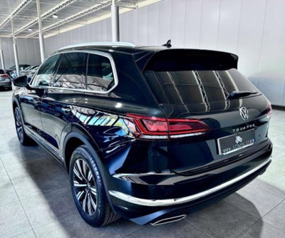 Volkswagen Touareg 3.0 V6 tdi scr R-Line Final Edition 231cv auto (7)