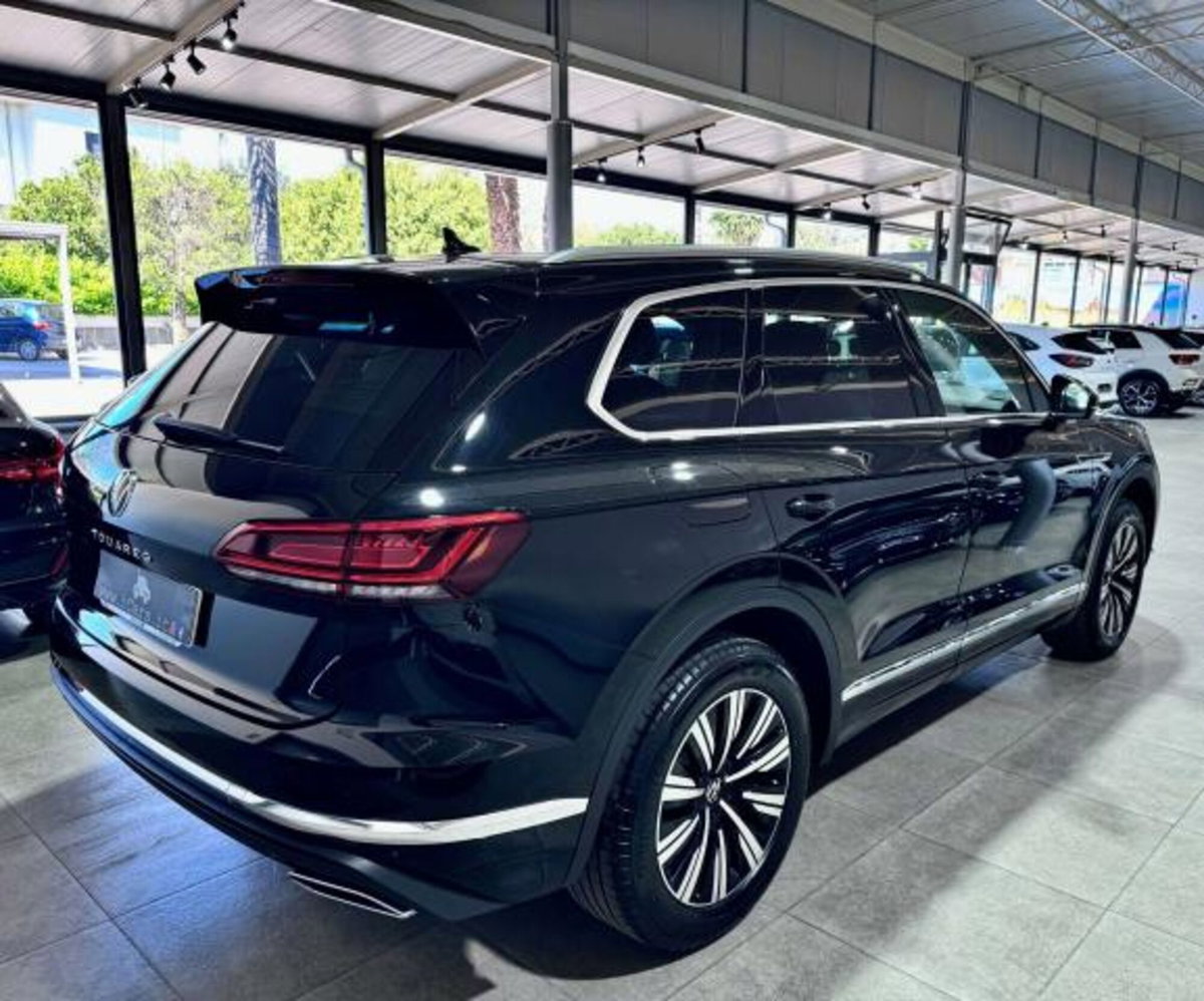 Volkswagen Touareg 3.0 V6 tdi scr R-Line Final Edition 231cv auto (8)