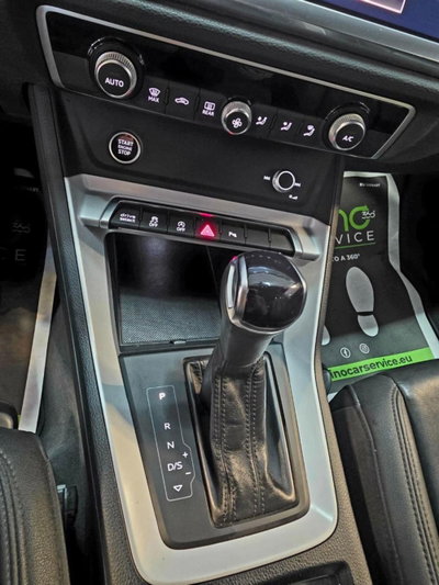 Audi Q3 35 TDI quattro S tronic Business (11)
