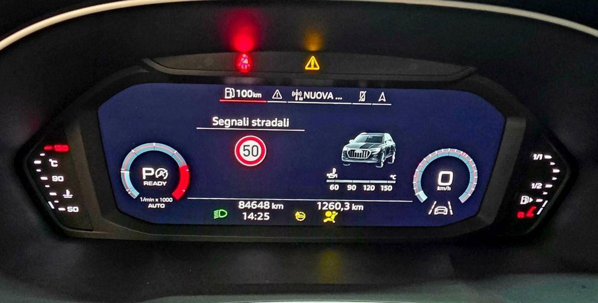 Audi Q3 35 TDI quattro S tronic Business (15)