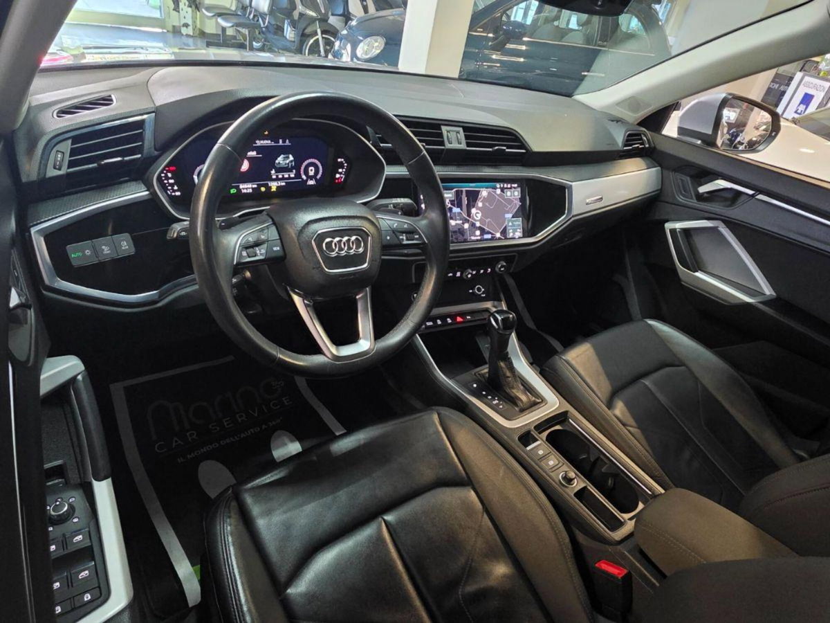 Audi Q3 35 TDI quattro S tronic Business (16)