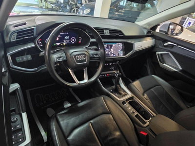 Audi Q3 35 TDI quattro S tronic Business (16)