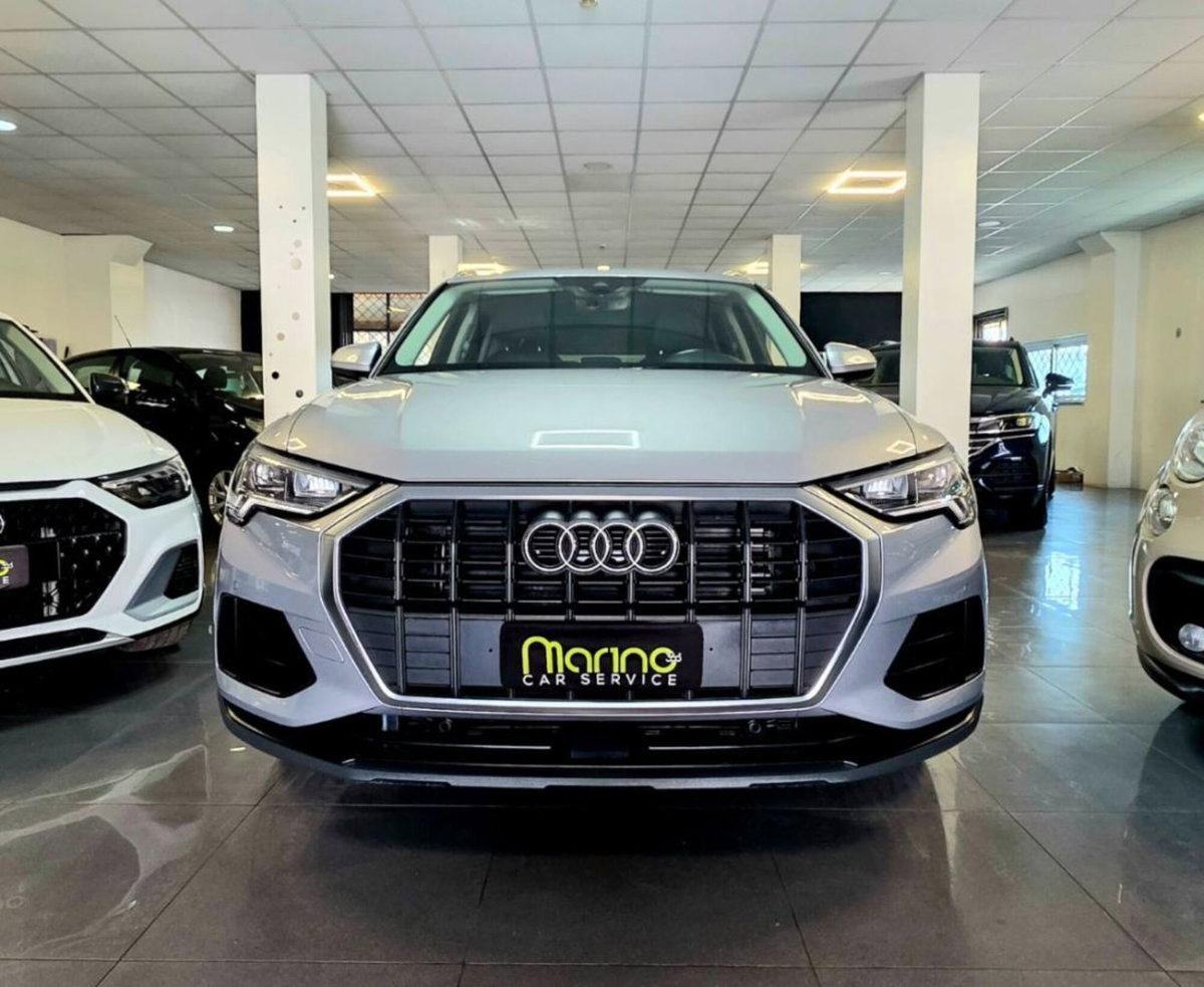 Audi Q3 35 TDI quattro S tronic Business (2)