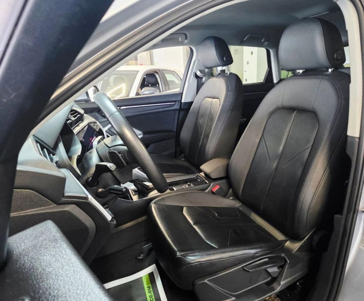 Audi Q3 35 TDI quattro S tronic Business (8)