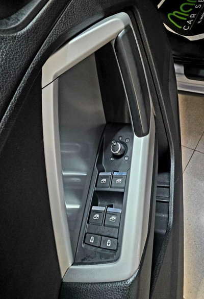 Audi Q3 35 TDI quattro S tronic Business (9)