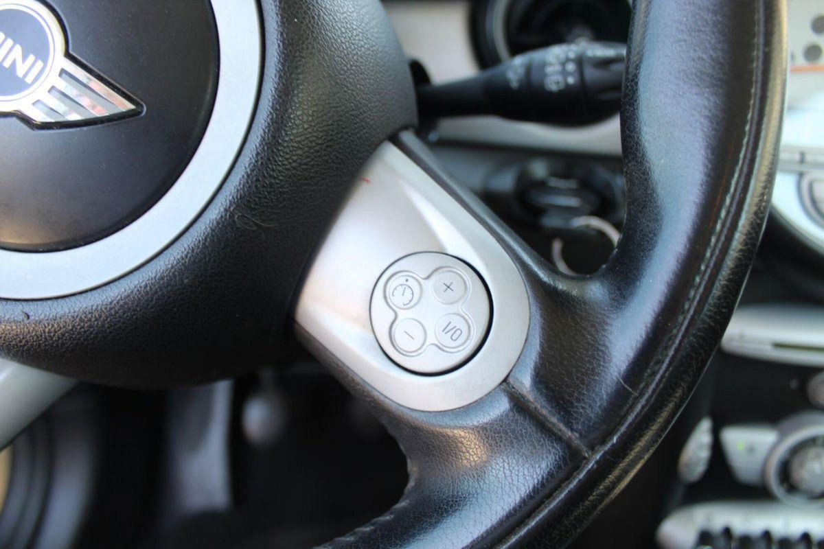 MINI Mini 1.6 16V Cooper D Chili (13)