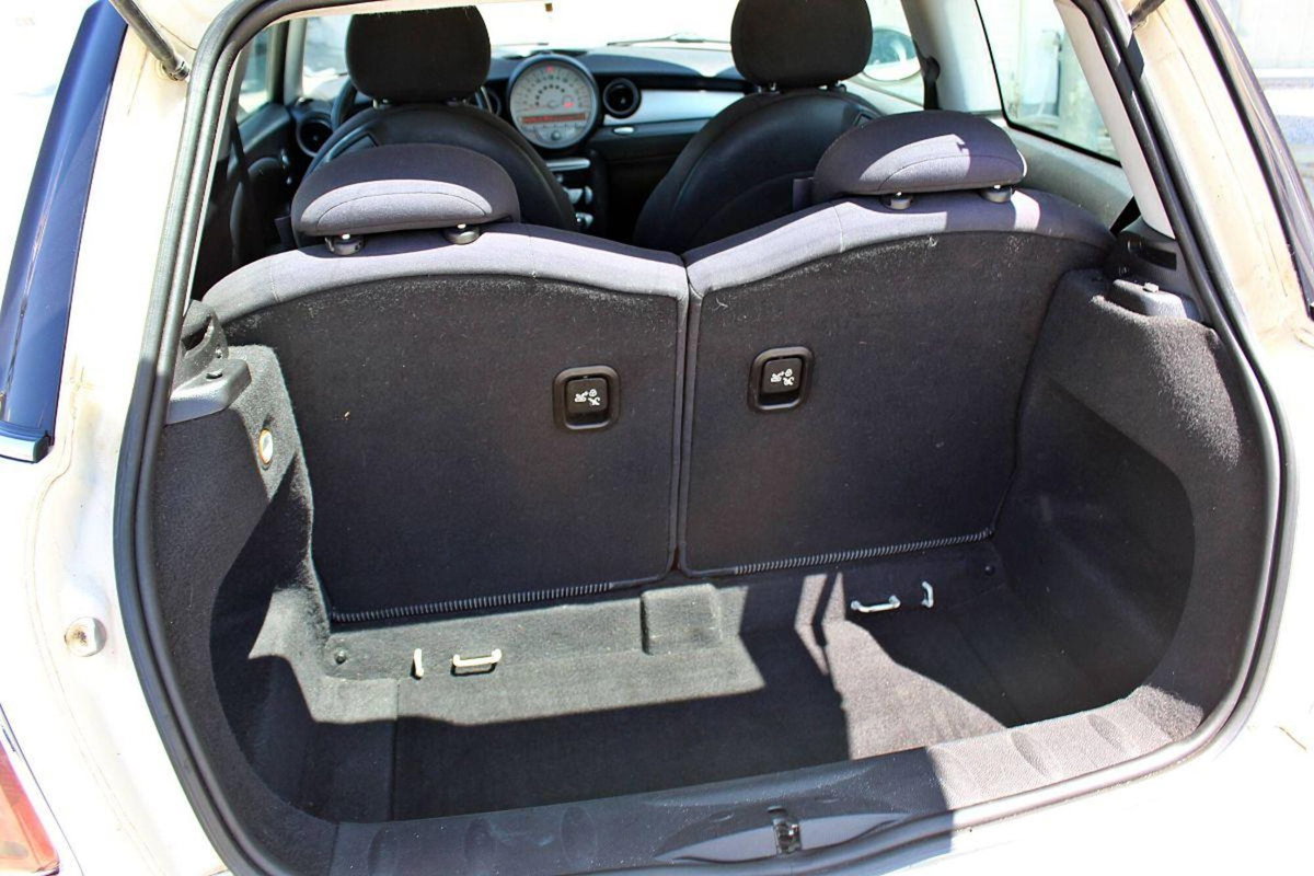 MINI Mini 1.6 16V Cooper D Chili (17)