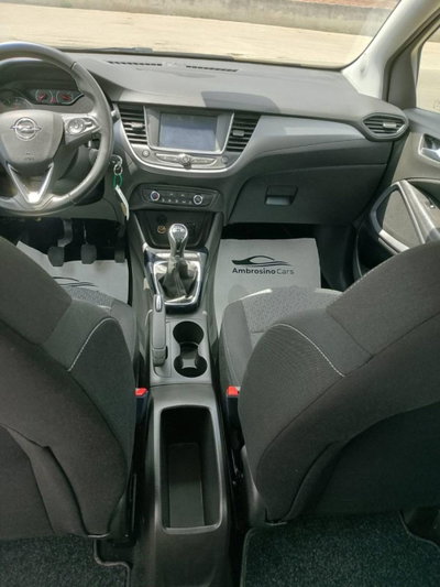 Opel Crossland X 1.2 12V Innovation (16)