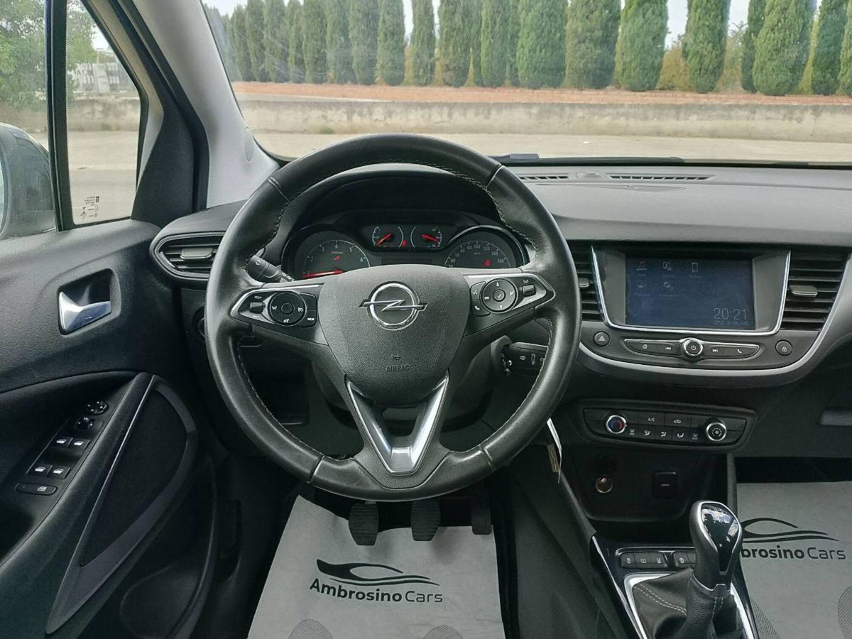 Opel Crossland X 1.2 12V Innovation (9)