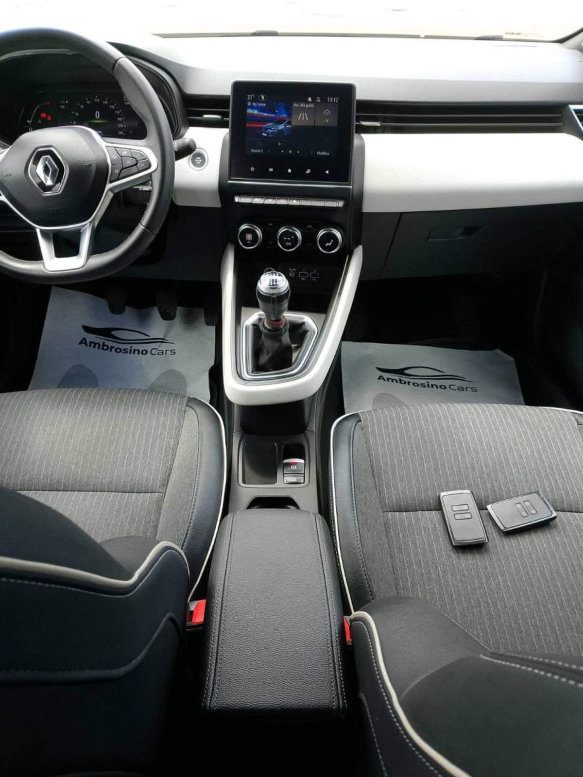 Renault Clio TCe 100 CV GPL 5 porte Techno (13)