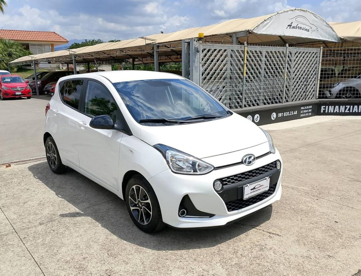 Hyundai i10 1.0 MPI AT Tech (2)