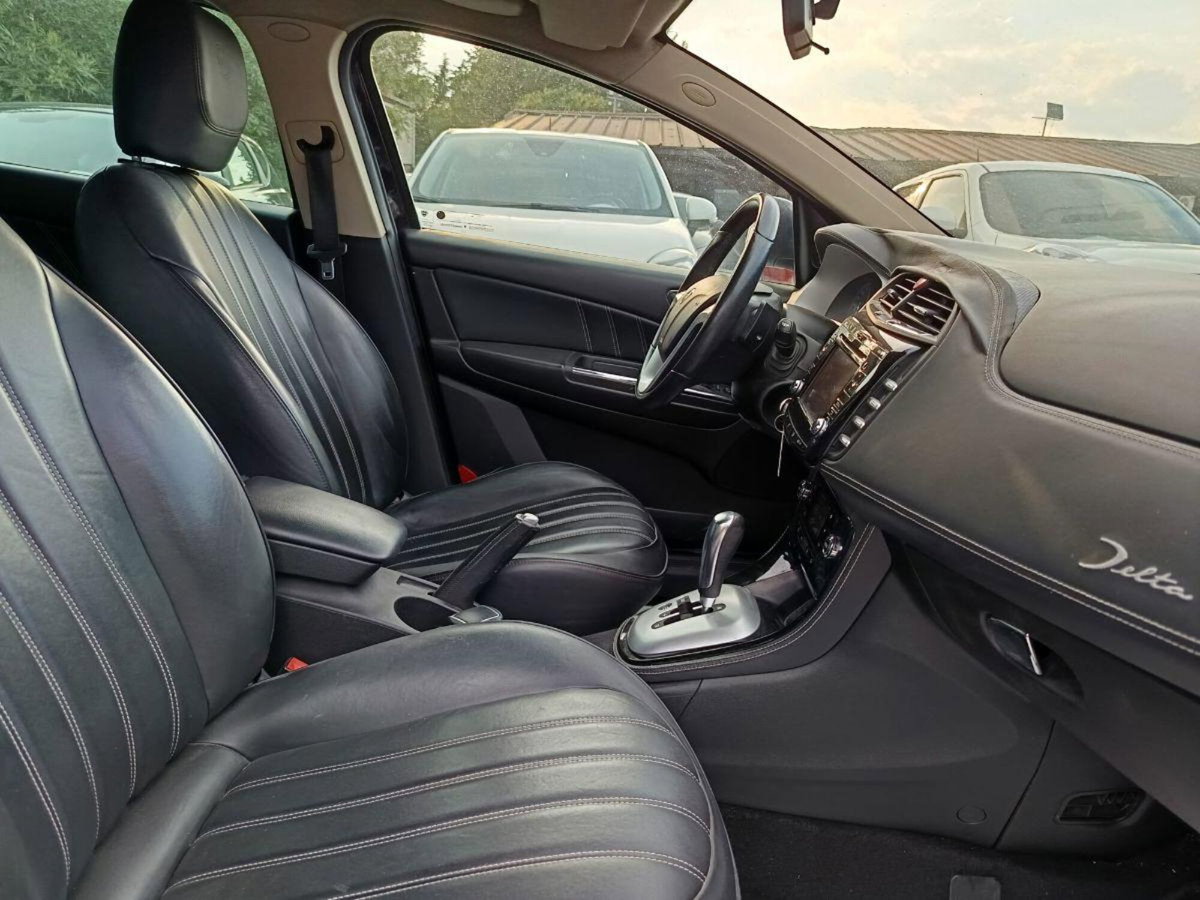Lancia Delta 1.6 MJT DPF Silver (16)