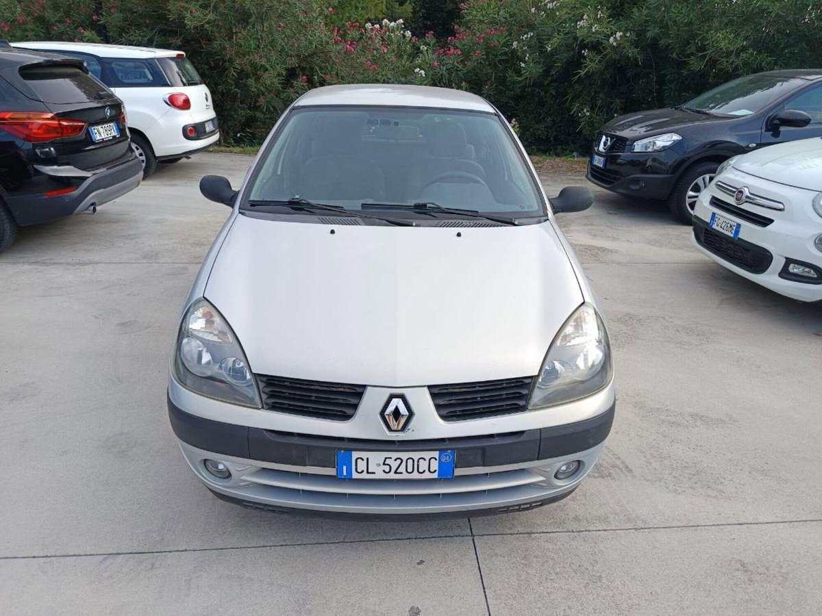 Renault Clio 1.2 16V cat 5 porte Confort Authentique (3)