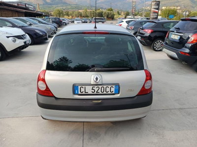 Renault Clio 1.2 16V cat 5 porte Confort Authentique (8)