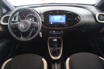 Toyota Aygo X 1.0 VVT-i 72 CV 5p. Undercover S-CVT (7)