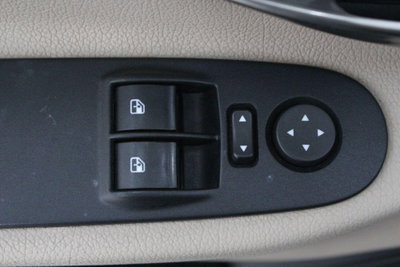 Lancia Ypsilon 0.9 TwinAir 85 CV 5 porte Metano Ecochic Gold (16)