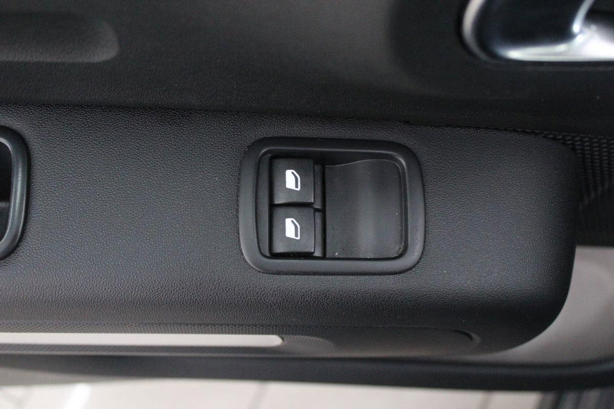 Citroen C3 BlueHDi 100 S&S C-Series (16)