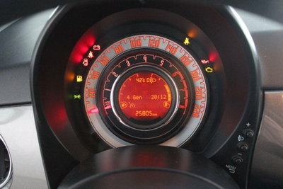 Fiat 500 1.0 Hybrid Club (9)