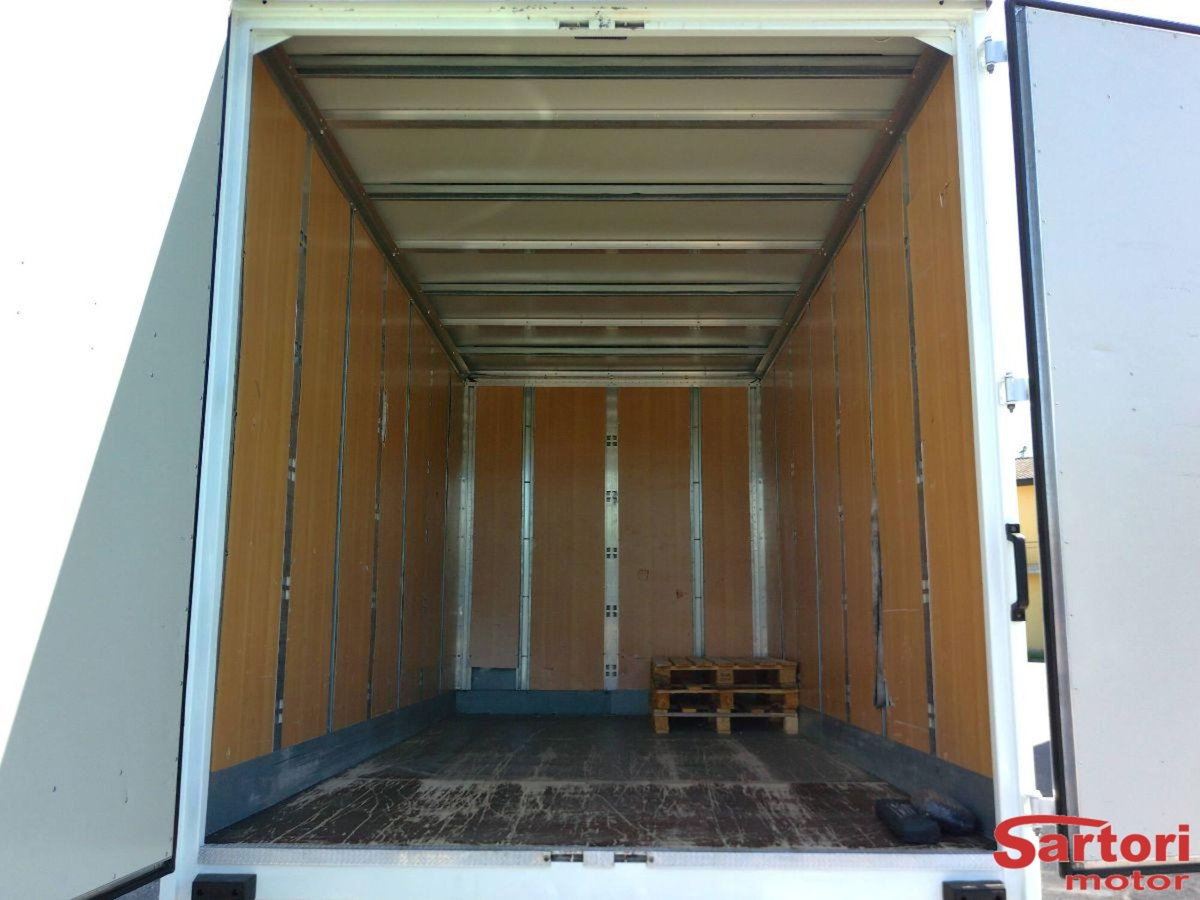 Peugeot Boxer Furgone 35 furgonato Onnicar L3 2.2 diesel 140cv S&S (8)