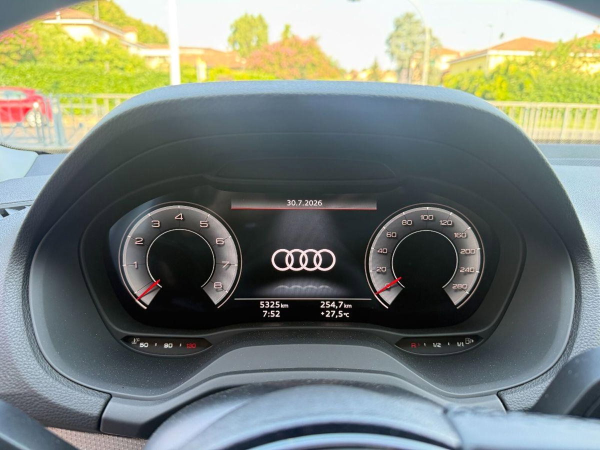 Audi Q2 Q2 35 TFSI Business (8)