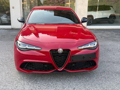 Alfa Romeo Giulia 2.0 Turbo 280 CV AT8 AWD Q4 Estrema (3)