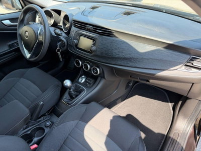 Alfa Romeo Giulietta 1.4 Turbo Super Gpl 120cv (16)