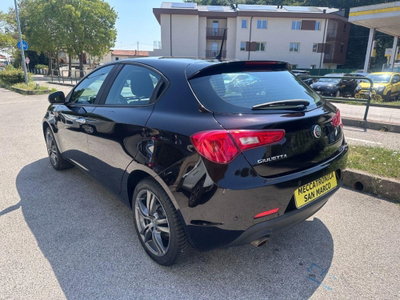 Alfa Romeo Giulietta 1.4 Turbo Super Gpl 120cv (4)