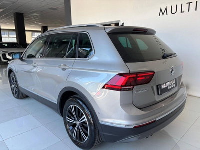 Volkswagen Tiguan 2.0 TDI SCR DSG 4MOTION Executive BMT (2)
