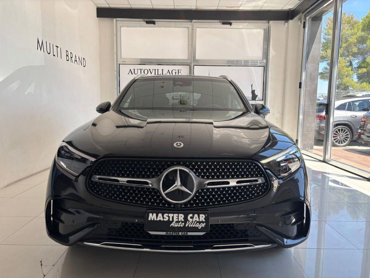 Mercedes-Benz GLC SUV 220 d AMG Line Premium Plus 4matic auto (5)