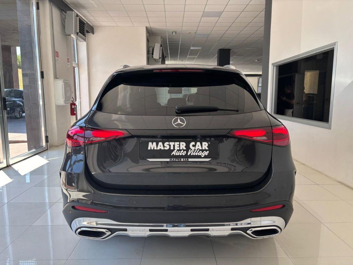 Mercedes-Benz GLC SUV 220 d AMG Line Premium Plus 4matic auto (6)