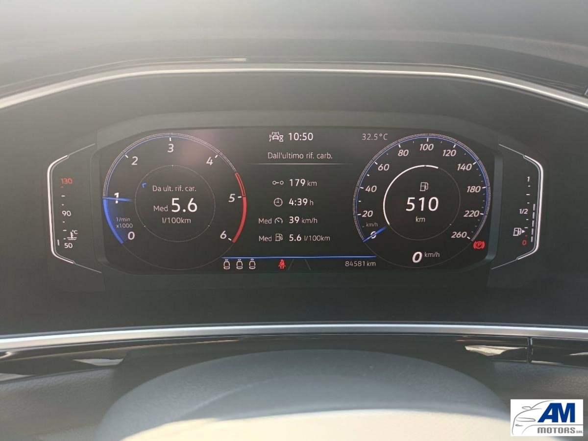 Volkswagen T-Roc 2.0 tdi R-Line 115cv (11)
