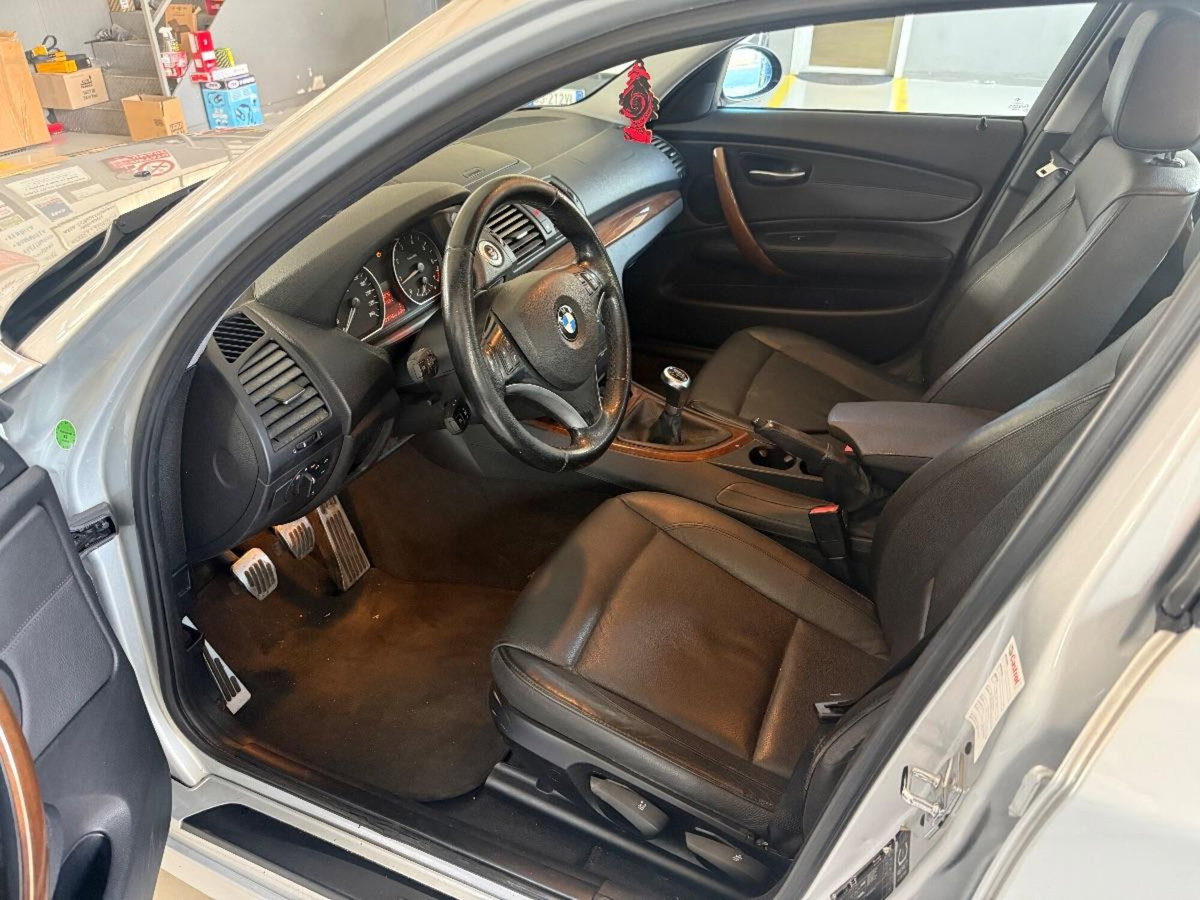 BMW Serie 1 116i cat 5 porte Futura (10)