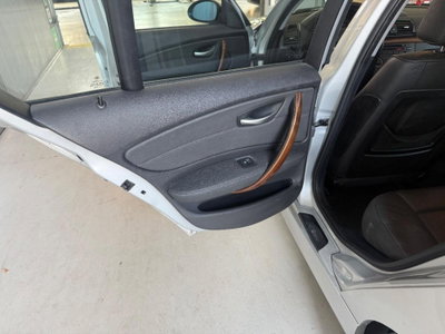 BMW Serie 1 116i cat 5 porte Futura (12)
