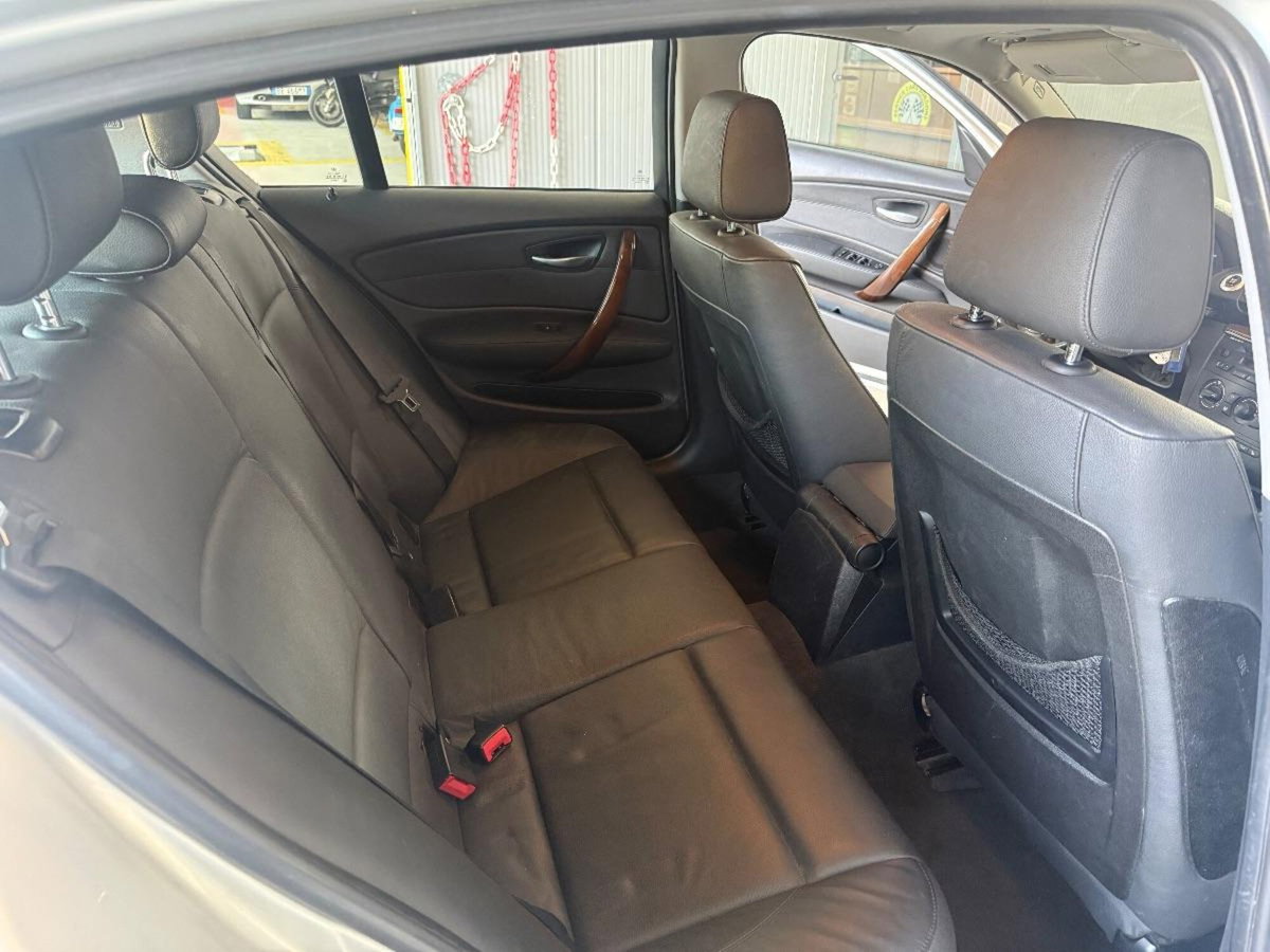 BMW Serie 1 116i cat 5 porte Futura (15)