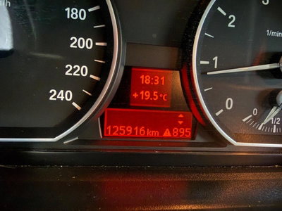 BMW Serie 1 116i cat 5 porte Futura (16)